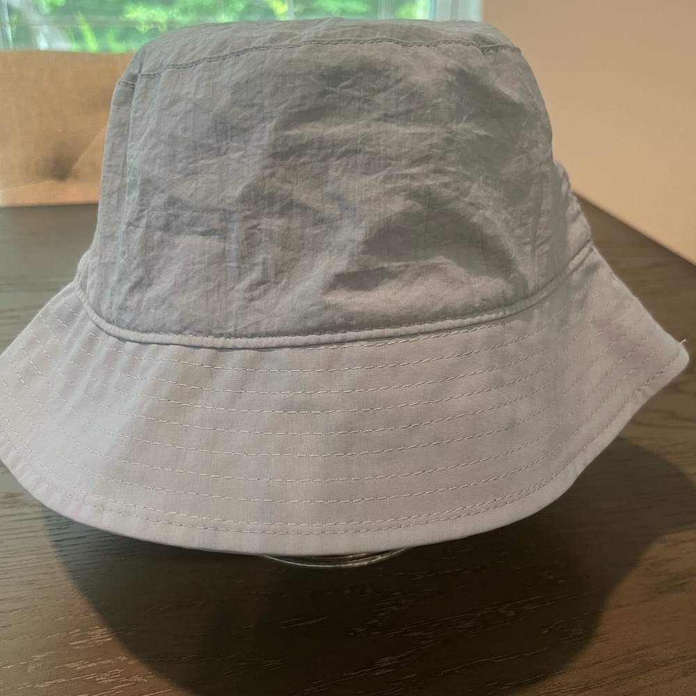 Zara men’s bucket hat powder blue LG/XL